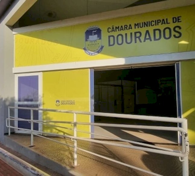 CÂMARA DE DOURADOS CANCELA CONTRATO DE R$ 400 MIL APÓS NOTAR QUE SERVIÇO É GRÁTIS HÁ 26 ANOS