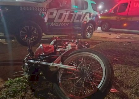 GARUPA DE MOTO MORRE EM ACIDENTE APÓS PILOTO TENTAR FUGIR DA POLÍCIA MILITAR