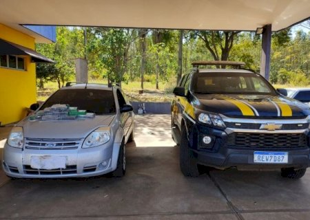 MULHER É PRESA TRAFICANDO COCAÍNA NA PRESENÇA DOS FILHOS MENORES DE IDADE