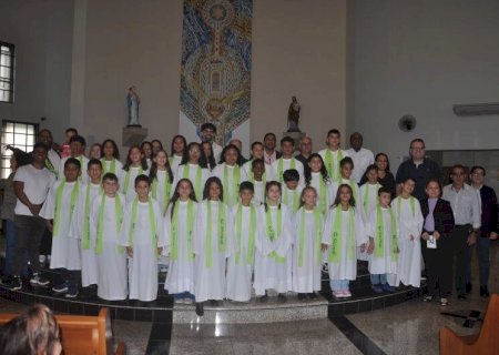 CEIA DOM ALBERTO COMEMORA 30 ANOS COM HOMENAGENS E MISSA EM AÇÃO DE GRAÇAS
