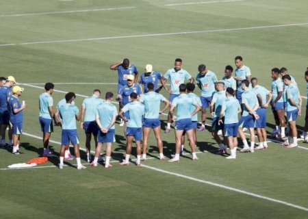 PERTO DA ESTREIA, SELEÇÃO FAZ PRIMEIRO TREINO EM LOS ANGELES