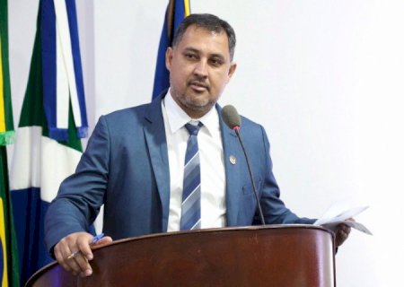 MÁRCIO PUDIM PEDE COLETA REGULAR DE LIXO NO FLOR DE MAIO