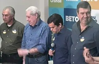 NOITE DE PÂNICO, DA TRAIÇÃO E DO VÔMITO: OS FATOS IMPREVISÍVEIS, OS PROFETAS E OS PICARETAS DA POLÍTICA