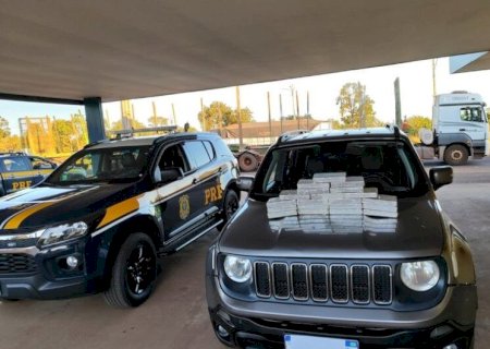 DUPLA É PRESA TRANSPORTANDO COCAÍNA EM JEEP