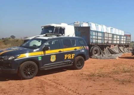 POLÍCIA APREENDE CAMINHÃO BOLIVIANO COM R$ 3 MILHÕES EM COCAÍNA
