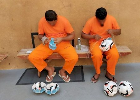 REEDUCANDOS DE MS PRODUZEM BOLAS OFICIAIS PARA CAMPEONATOS