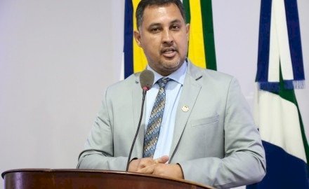 MÁRCIO PUDIM APRESENTA QUATRO INDICAÇÕES A PREFEITURA DURANTE 20ª SESSÃO ORDINÁRIA
