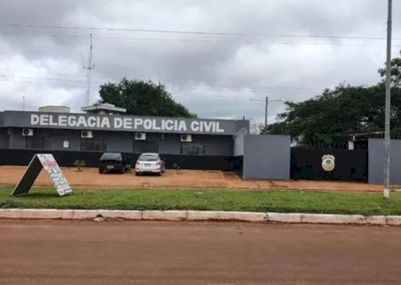 PITBULL COM SINAIS DE MAUS-TRATOS MATA GATO E CASO VAI PARAR NA POLÍCIA