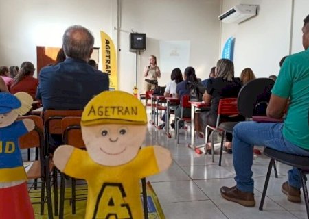 PREFEITURA INICIA AÇÕES NA ESCOLA DE TRÂNSITO COM COORDENADORES E DIRETORES DA REME