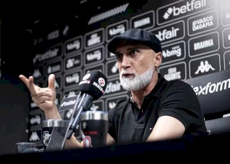 TÉCNICO PORTUGUÊS ÁLVARO PACHECO É DEMITIDO DO COMANDO DO VASCO