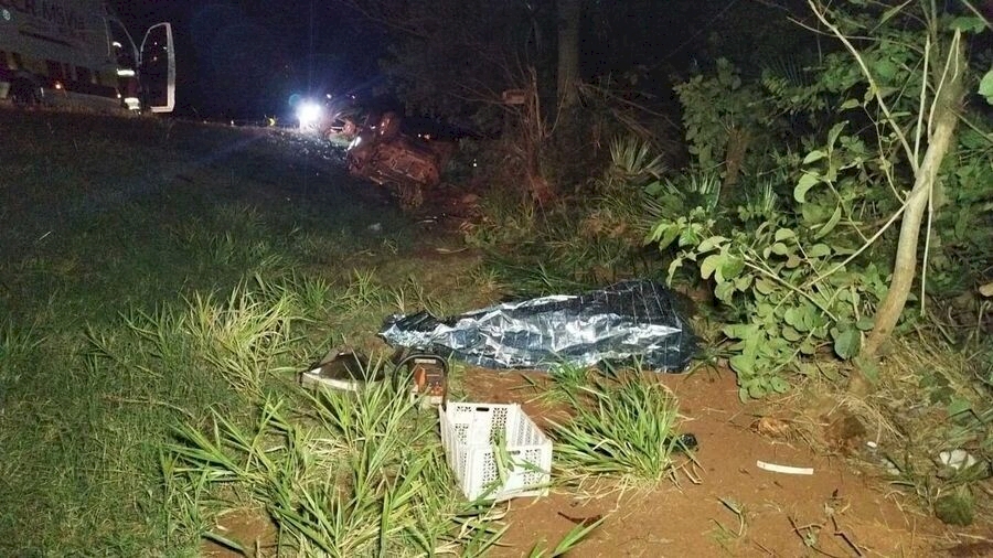 ACIDENTE NA RODOVIA BR-163 DEIXA DUAS PESSOAS MORTAS EM DOURADOS