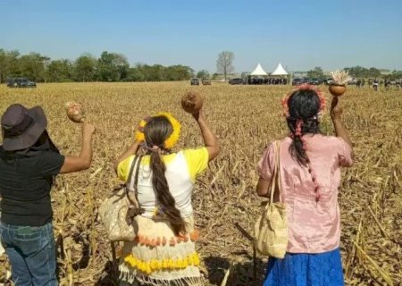 INDÍGENAS E PRODUTORES FICAM FRENTE A FRENTE EM ÁREA DE CONFLITO