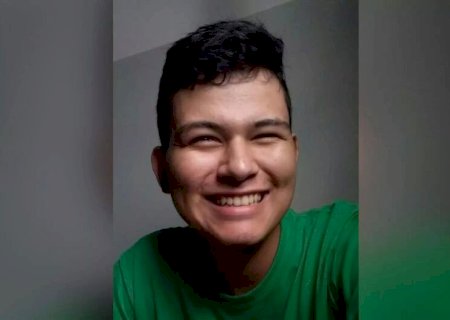 MOTOCICLISTA  MORRE APÓS SER ATINGINDO POR CONDUTOR QUE 'FOROU' SINAL