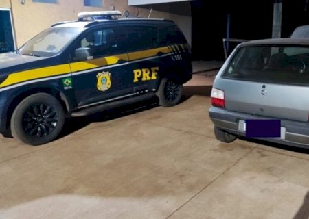 CASAL É PRESO EM NOVA ANDRADINA COM VEÍCULO FURTADO EM MG