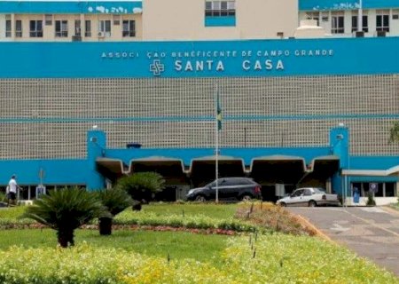 ADOLESCENTE DE 17 ANOS ESFAQUEADO PELA MÃE MORRE NA SANTA CASA
