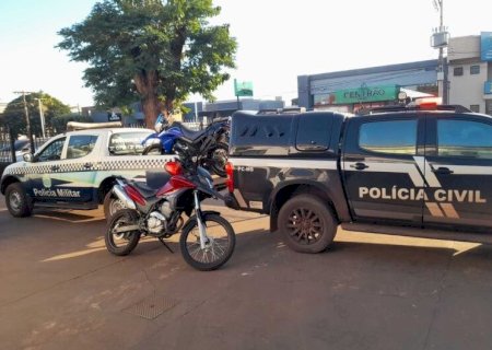 JOVEM É PRESO APÓS COMETER VÁRIOS CRIMES DE TRÂNSITO EM RIO BRILHANTE