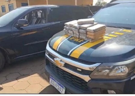 POLÍCIA APREENDE COCAÍNA ESCONDIDA EM CARRO DE LUXO