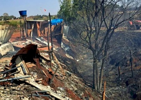 ACAMPAMENTO DE MST É INCENDIADO PELA SEGUNDA VEZ EM DOURADOS