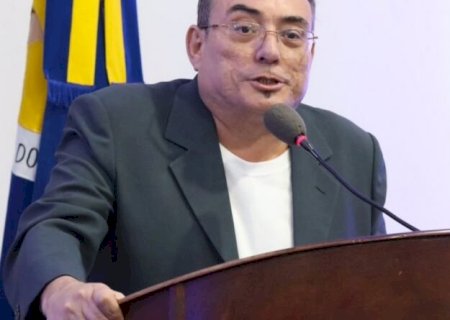 BIENAL INTERNACIONAL DO LIVRO EM SÃO PAULO TERÁ LANÇAMENTO DE OBRA DO ESCRITOR CARLOS MAGNO, DE DOURADOS