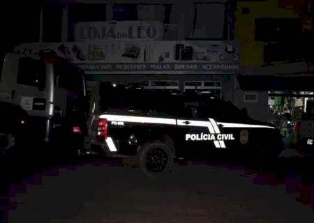 MULHER MATA EX-MARIDO ASFIXIADO E AINDA TENTA SIMULAR SUICÍDIO