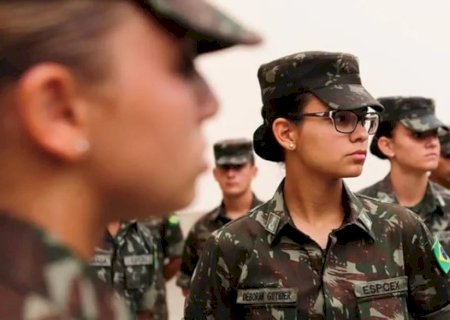 MULHERES PODERÃO SE ALISTAR NO SERVIÇO MILITAR AOS 18 ANOS