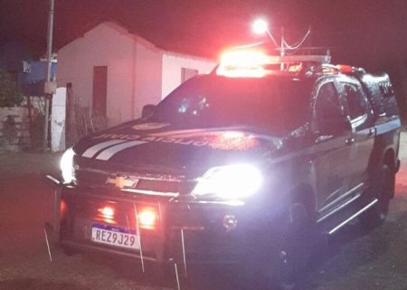 MULHER É PRESA APÓS SER FLAGRADA COM JOIAS FURTADAS DE RESIDÊNCIA ONDE TRABALHAVA