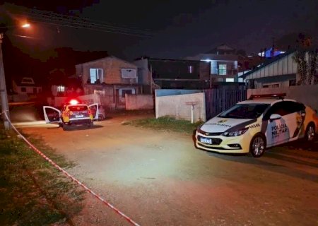 LADRÃO DE CARRO MORRE EM ABORDAGEM APÓS SACAR ARMA À POLÍCIA