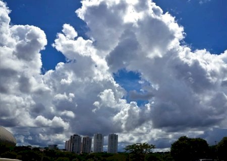 FRENTE FRIA DERRUBA TERMÔMETROS A 16 GRAUS EM DOURADOS
