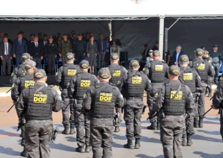 'BANDIDO AQUI TEM QUE MUDAR DE PROFISSÃO, OU MUDAR DE ESTADO', DIZ RIEDEL EM CERIMÔNIA DO DOF