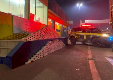 CAMINHONEIRO É PRESO COM MAIS DE 400 KG DE COCAÍNA EM RODOVIA DE MS
