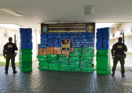 DOF APREENDE R$ 5 MILHÕES EM MACONHA EM TRÊS VEÍCULOS