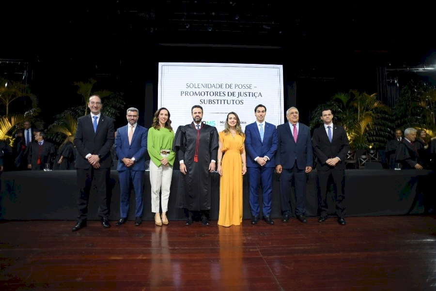 MPMS EMPOSSA OITO NOVOS PROMOTORES DE JUSTIÇA