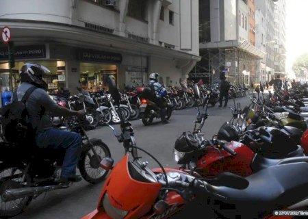 MAIS DA METADE DOS PROPRIETÁRIOS DE MOTOCICLETA NÃO TEM HABILITAÇÃO