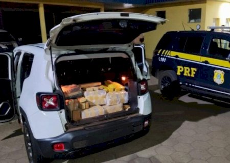 MOTORISTA É FLAGRADO COM FARDOS DE MACONHA QUE DEVERIA SER ENTREGUE EM SP