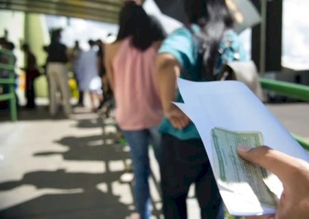 BRASILEIROS VÃO ÀS URNAS NESTE DOMINGO