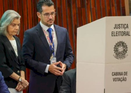 ELEIÇÕES 2024: TSE LACRA SISTEMA QUE SERÁ USADO EM URNAS