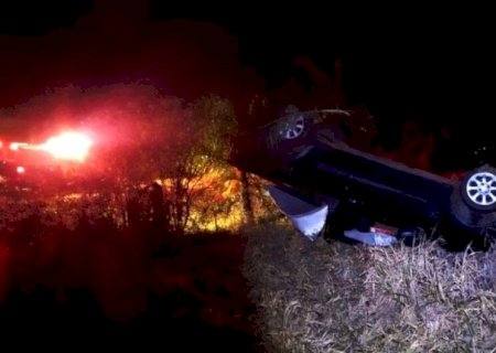 ADOLESCENTE FICA FERIDA APÓS VEÍCULO CAPOTAR EM ESTRADA DE MS