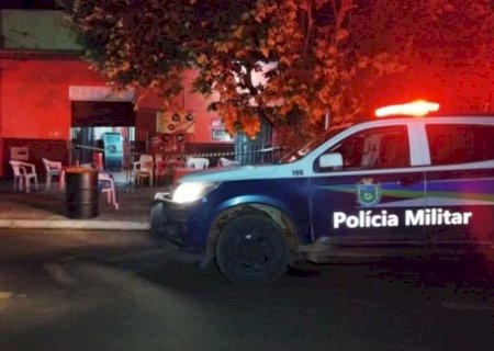 JOVEM É MORTO A TIROS ENQUANTO JOGAVA SINUCA NA FRENTE DE BAR