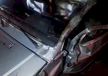 ADOLESCENTES MORREM APÓS MOTORISTA BATER VEÍCULO EM GUARD RAIL
