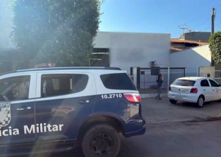 IDOSO É FEITO REFÉM DURANTE ROUBO EM EMPRESA DE TRANSPORTES