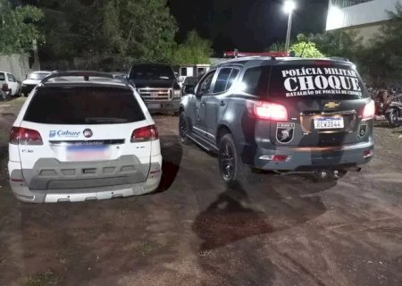 TAXISTA É AMARRADO E COLOCADO EM PORTA-MALAS DURANTE ROUBO