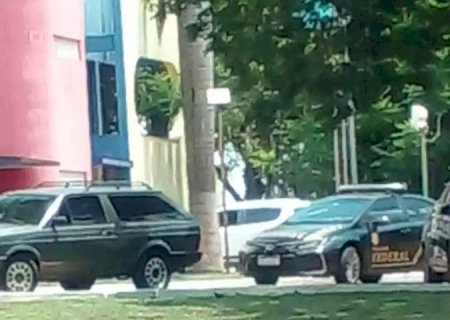 SUSPEITA DE SOBREPREÇO LEVA PF APREENDER DOCUMENTOS NA PREFEITURA DE IVINHEMA