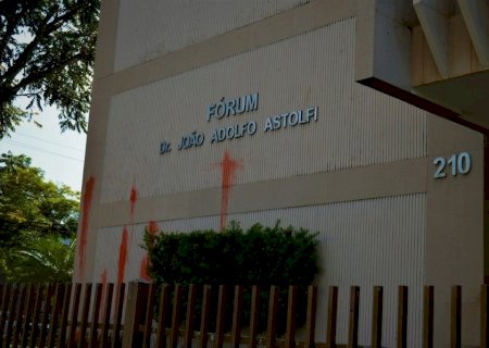 EM DOURADOS, HOMEM QUE COMETEU INJÚRIA RACIAL CONTRA JOVEM EM ENTREVISTA DE ESTÁGIO É CONDENADO