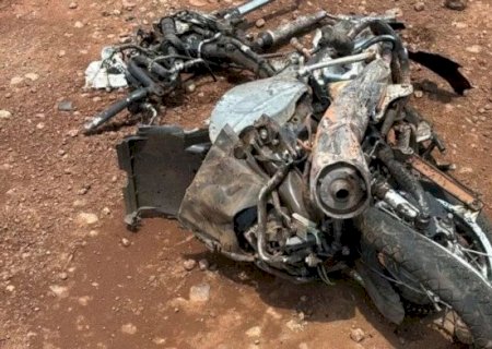 MOTOCICLISTA DE 26 ANOS MORRE ARRASTADA POR CARRETA