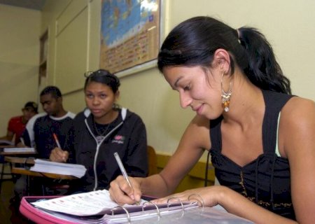 MEC RELANÇA PROJOVEM COM PAGAMENTO DE BOLSAS A ESTUDANTES