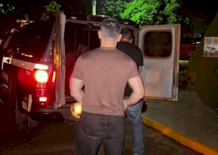 ACUSADO DE ESTUPRO DE VULNERÁVEL SE ESCONDE EM MATAGAL POR SETE HORAS PARA FUGIR DA POLÍCIA