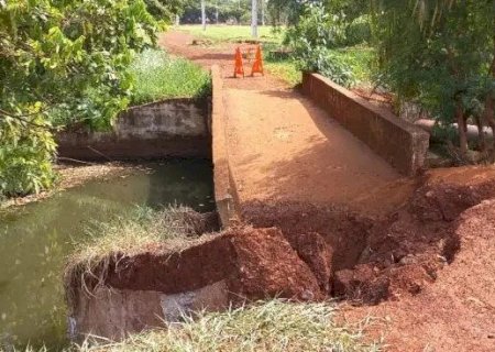 EM DOURADOS, USUÁRIOS RECLAMAM DE MAU CHEIRO NO PARQUE ARNULPHO FIORAVANTE