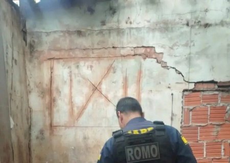 EM DOURADOS GUARDA LOCALIZA HONDA BIZ FURTADA ESCONDIDA EM UMA CONSTRUÇÃO ABANDONADA