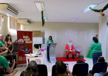 PAPAI NOEL DOS CORREIOS: CARTAS JÁ PODEM SER ADOTADAS E PEDIDOS VÃO DE ALIMENTOS A GAMES
