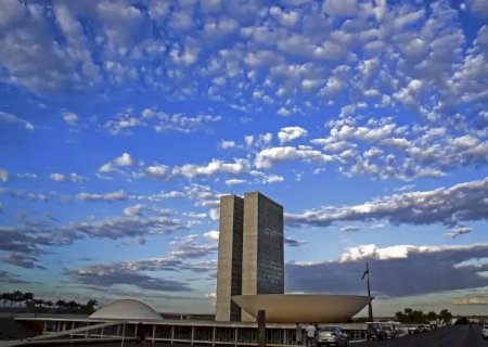 DEPUTADOS E SENADORES ELEGEM PRESIDENTES E MESAS DIRETORAS HOJE